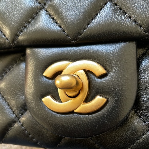 【sold】Chanel Lambskin Quilted CC Pearl Crush Mini Flap square, Black, gold ball - Picture 5 of 14